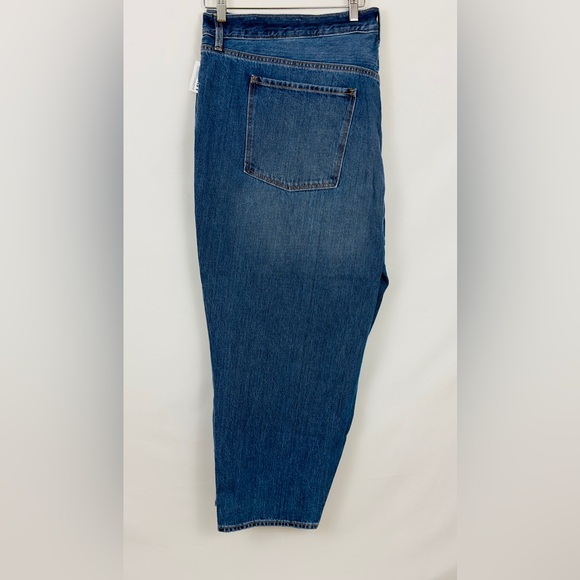 OLD NAVY Woman’s Plus Size 28 High Rise, Slouchy Taper Ankle Fit Jeans. . NWT - Picture 3 of 12